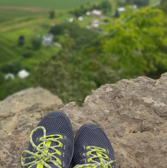 Meet your Posher, Amanda - Picture 1 of 2